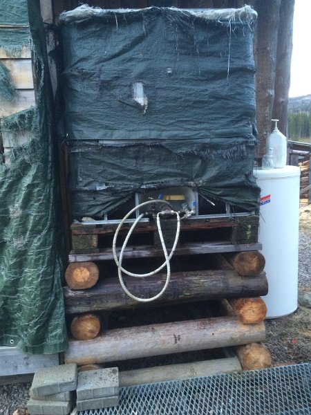 Stativ til vanntank